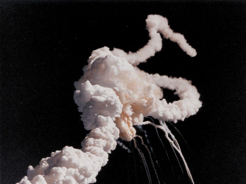 In 1986 vond een van de grootste tragedies in de geschiedenis van de ruimtevaart plaats toen een ruimteveer tijdens de lancering explodeerde, waarbij zeven astronauten het leven verloren. Deze gebeurtenis werd wereldwijd gevolgd en liet een blijvende indruk achter. Weet jij de naam van dit ruimteveer?