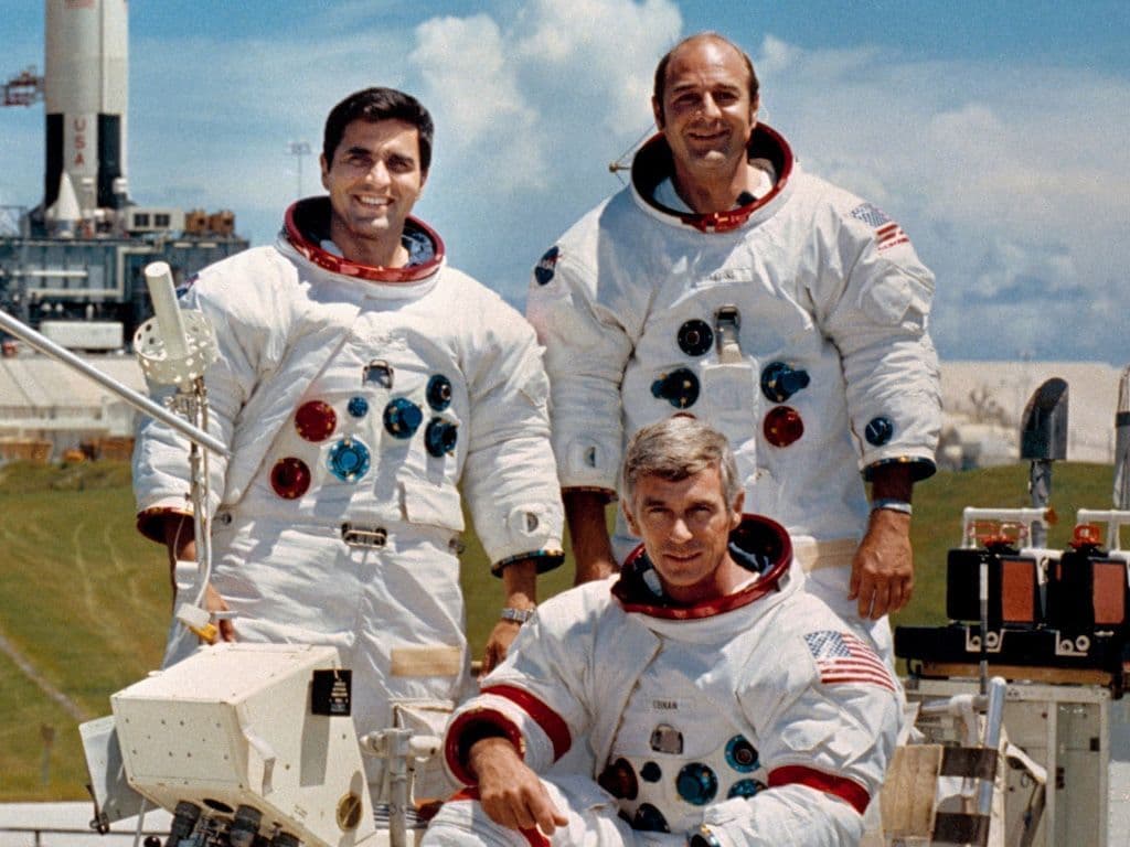 Ongeveer 50 jaar geleden zette de apollo 11 de eerste mens op de maan. Apollo 13 heeft op het nippertje de missie overleefd, denk maar aan de woorden "Houston we have had a problem". Welk was het nummer van de laatste Apollovlucht?