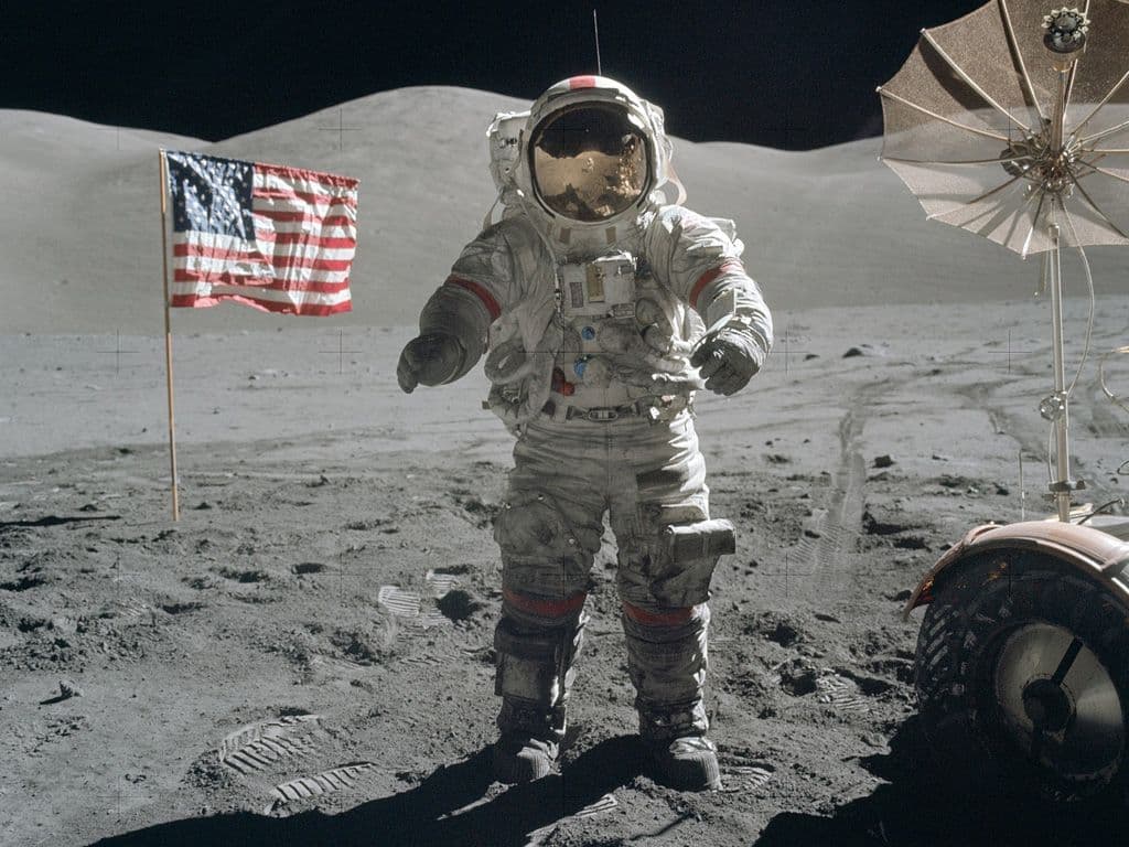 Deze voormalig Amerikaanse astronaut was één van de drie die tweemaal naar de maan reisde. Met Apollo 17 (1972) was hij de laatste man die tot nu toe op de maan was. Wat is zijn naam?
