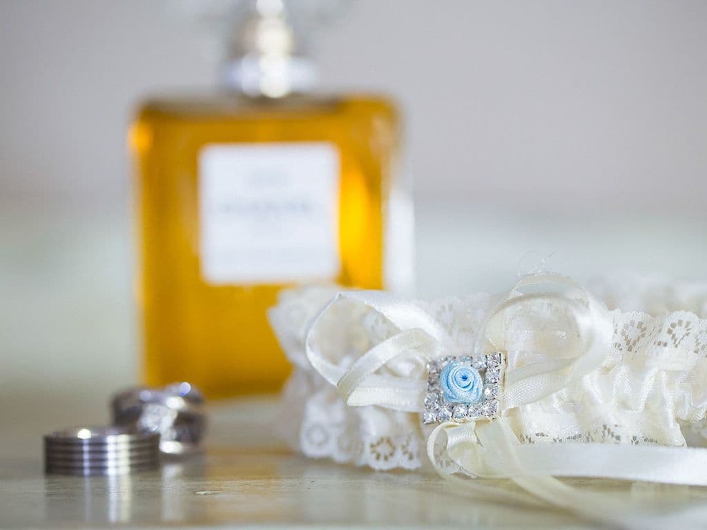 We zoeken een parfum die nog steeds één van de best verkochte parfums ter wereld is. Bekende fans waren en zijn o.a. Andy Warhol, Catherine Deneuve en Marilyn Monroe, die ooit beweerde dat ze in bed niets anders droeg dan de parfum en daarmee de verkoopcijfers fors deed stijgen. Welke parfum zoeken we?