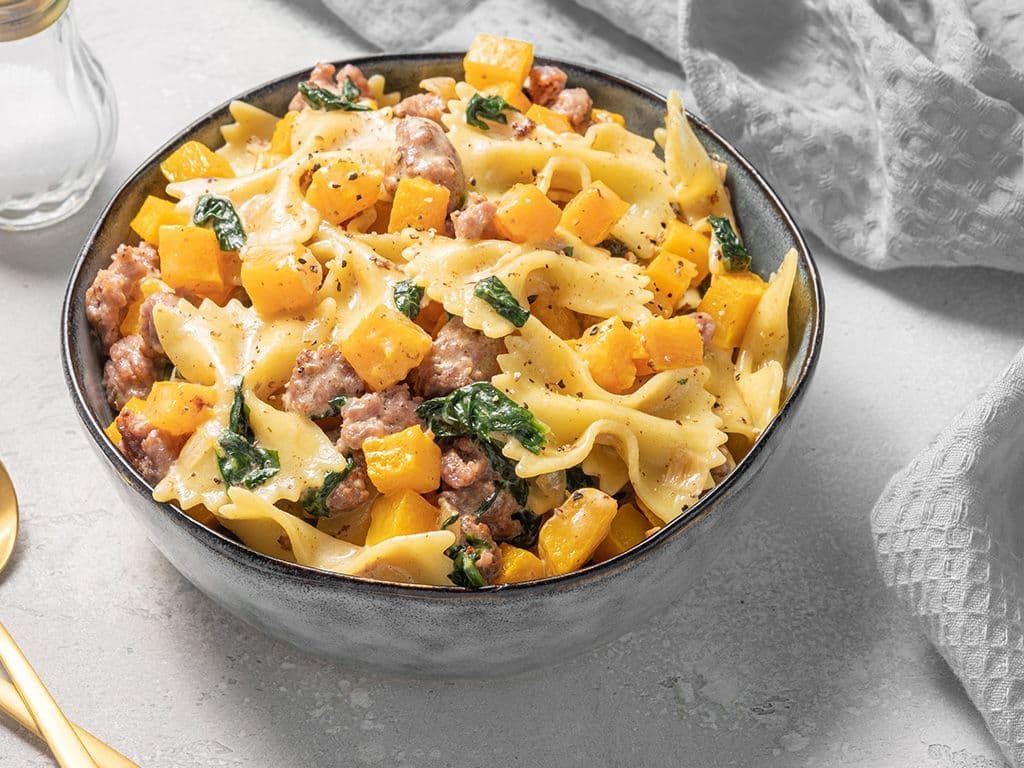 Hoe heet deze Italiaanse pastavorm? In het Nederlands noemen we ze strikjes.