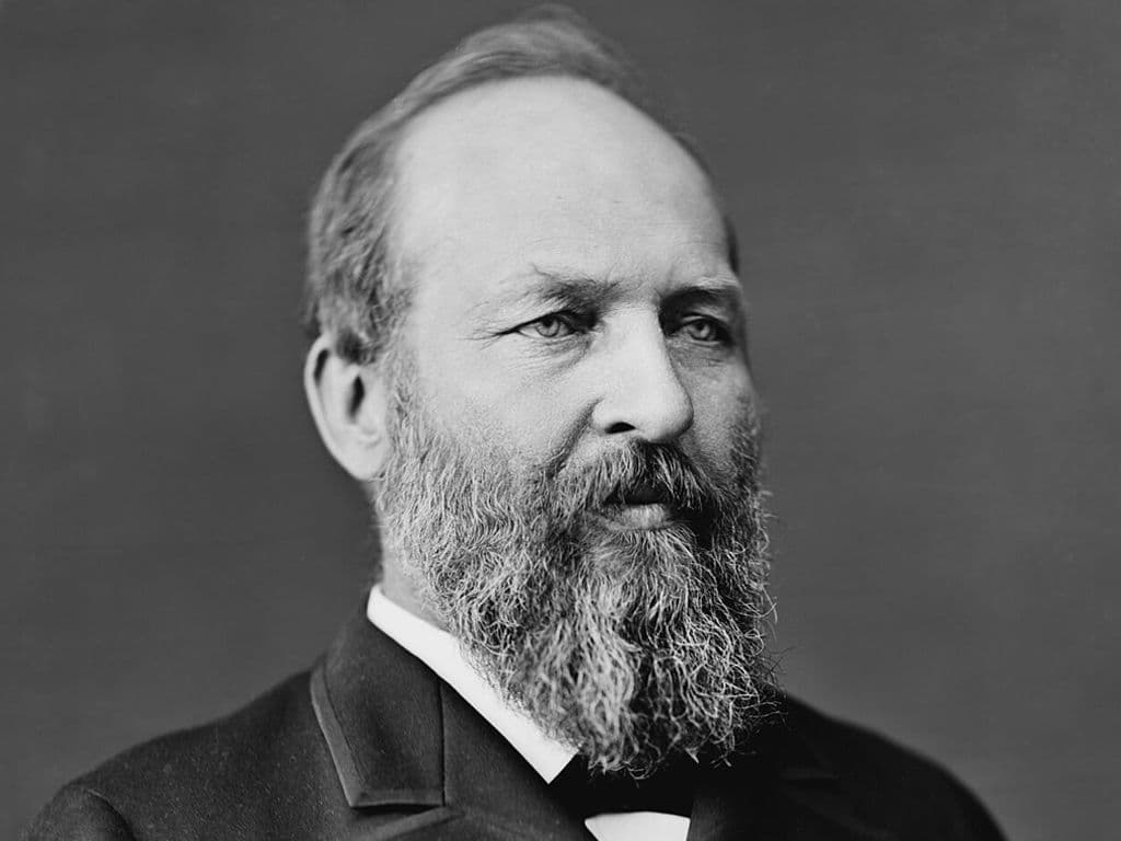 Ongeveer 6 en een halve maand heeft deze man het volgehouden als president van de Verenigde Staten. Het einde van zijn presidentschap kwam er nadat hij op 2 juli 1881 werd neergeschoten in Washington DC. Hij was de 20ste president van de VS en de tweede die vermoord werd. Hoe heet deze man? Let wel op want we zoeken enkel de familienaam van deze “James”.