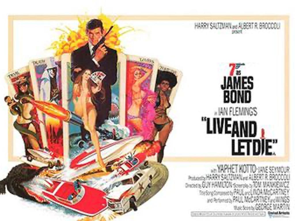 Deze acteur maakte in 1973 zijn James Bond-debuut in 'Live and let die' en gaf na 1985 de fakkel door aan Timothy Dalton. Geef voor- en achternaam.