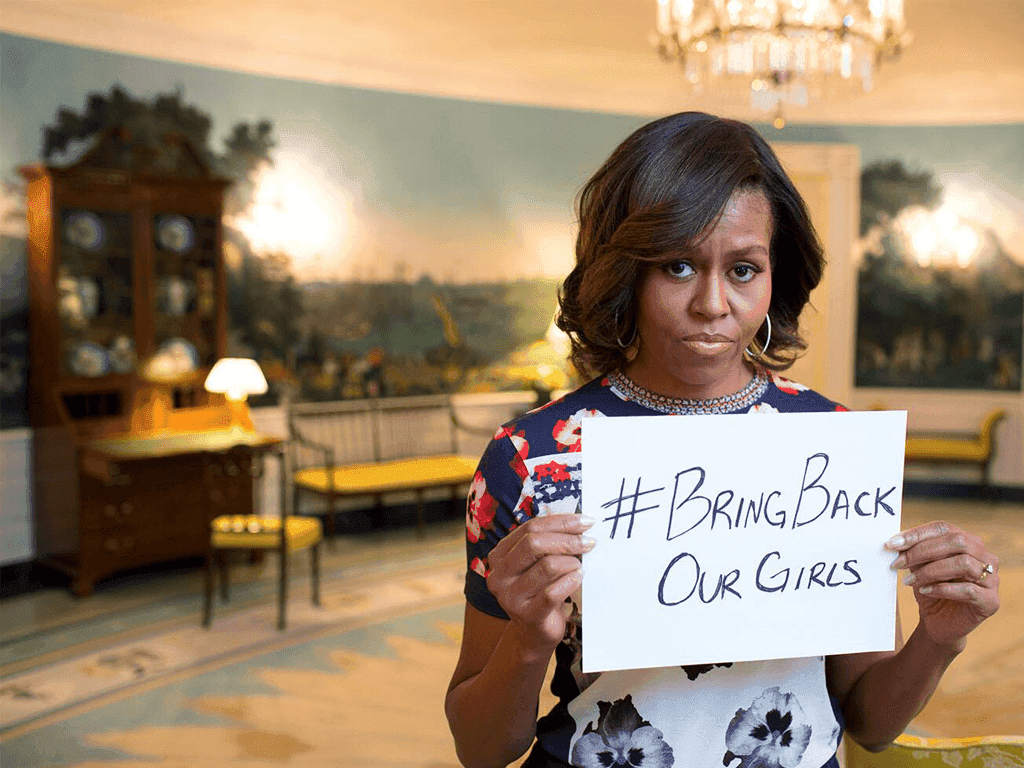 We zien hier Michelle Obama met de hashtag #bringbackourgirls; maar door welke terreurorganisatie werden zij gevangen genomen?
