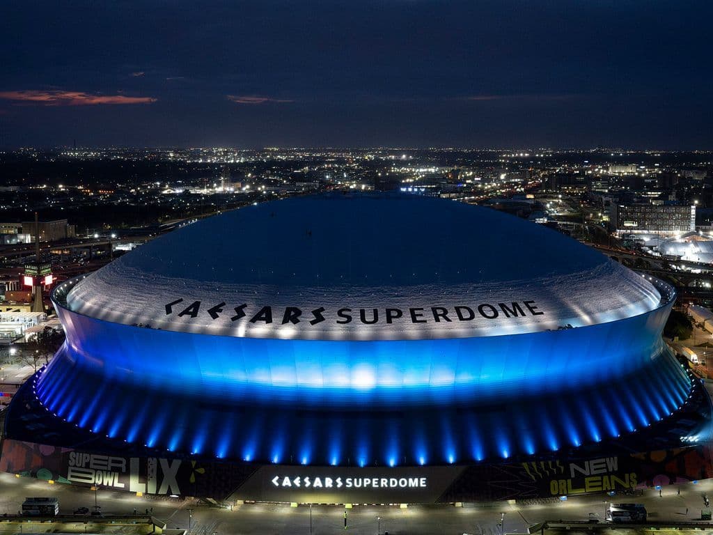 Dit jaar (2025) was da Super bowl half time show maar een matig optreden van Kendrick Lamar met een al evenmin showgehalte in tegenstelling tot andere jaren. Al even “saai” was de wedstrijd zelf die al vroeg in een bepalende richting werd geduwd. Wie is de winnaar van de 59ste superbowl?