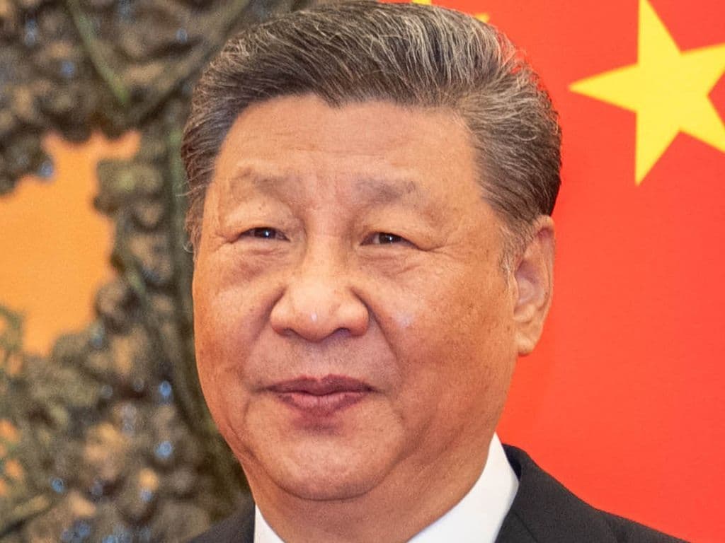 Naast Trump, Putin en de paus kan deze man ook beschouwd worden als één van de machtigste mannen ter wereld. Graag de naam van deze president van China.